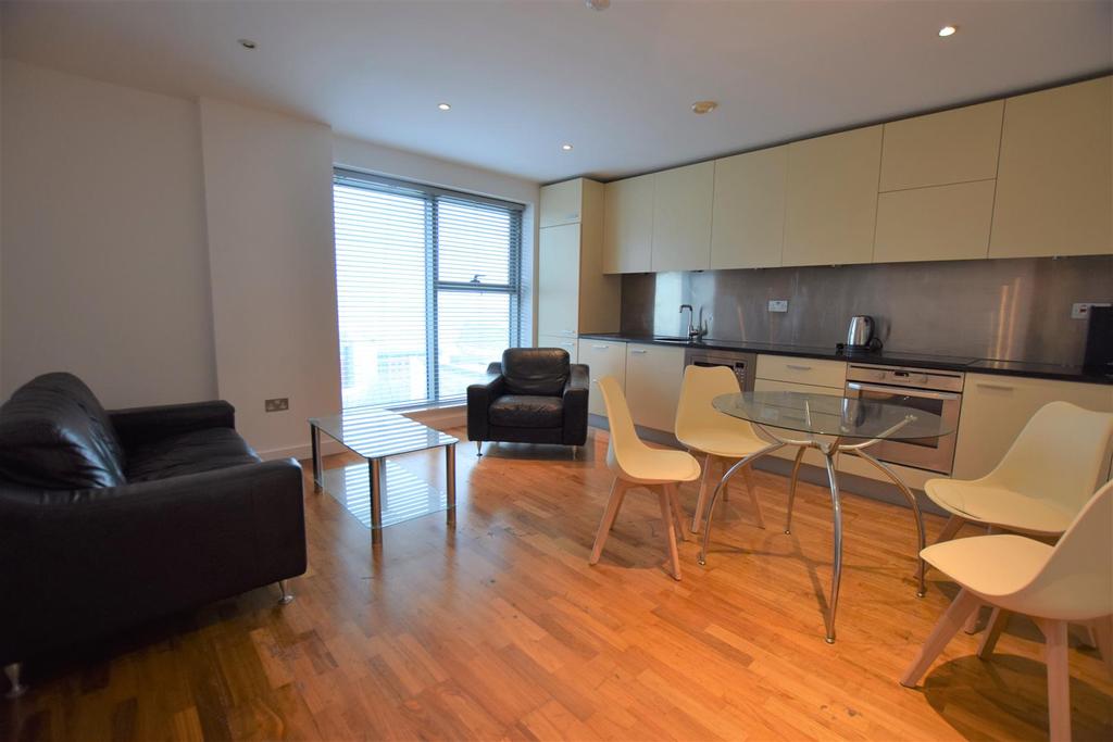 Princes Dock, William Jessop Way 1 bed apartment £775 pcm (£179 pw)