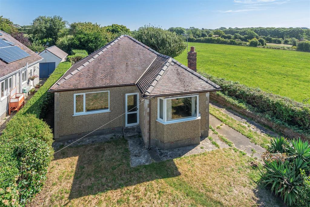 Mansel Drive, Murton, Swansea 3 bed detached bungalow £250,000