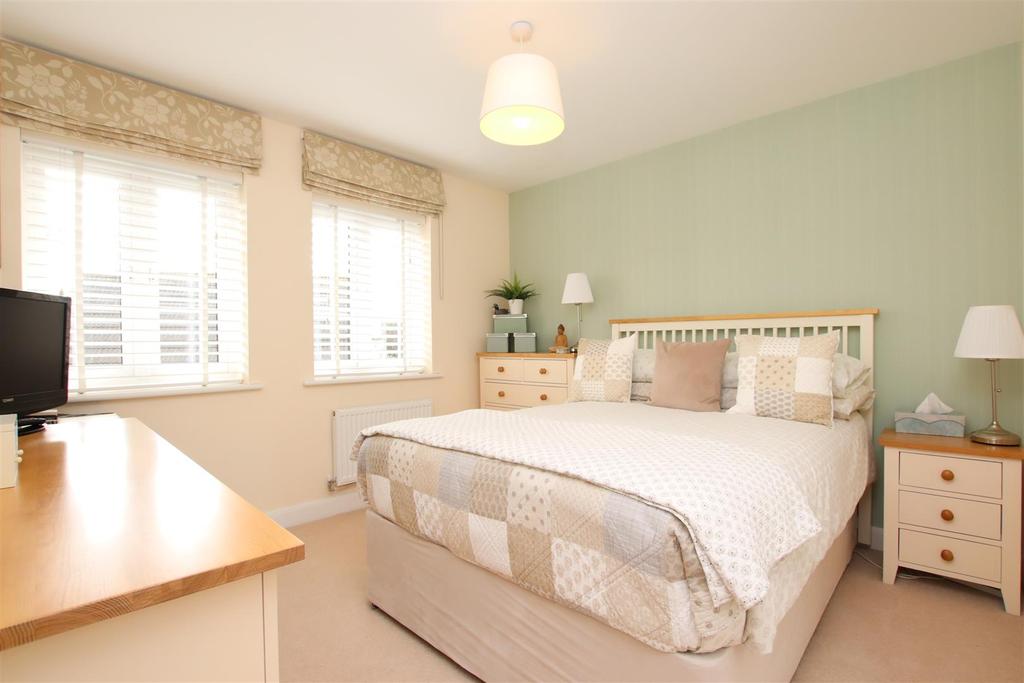 Bedroom 2.JPG