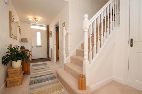 3 Albatross Road, Exeter, EX2 7SB
