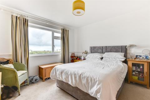 44 Marine Crescent, Goring By Sea, Worthing, BN12 4JG