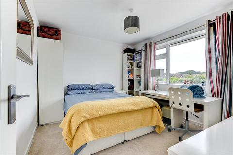 44 Marine Crescent, Goring By Sea, Worthing, BN12 4JG