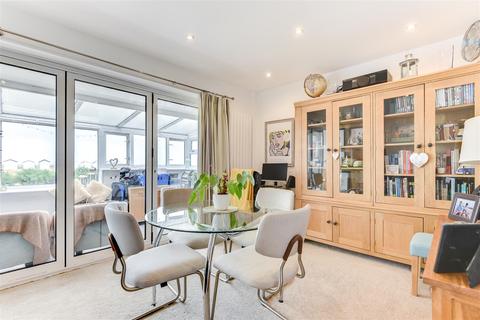 44 Marine Crescent, Goring By Sea, Worthing, BN12 4JG