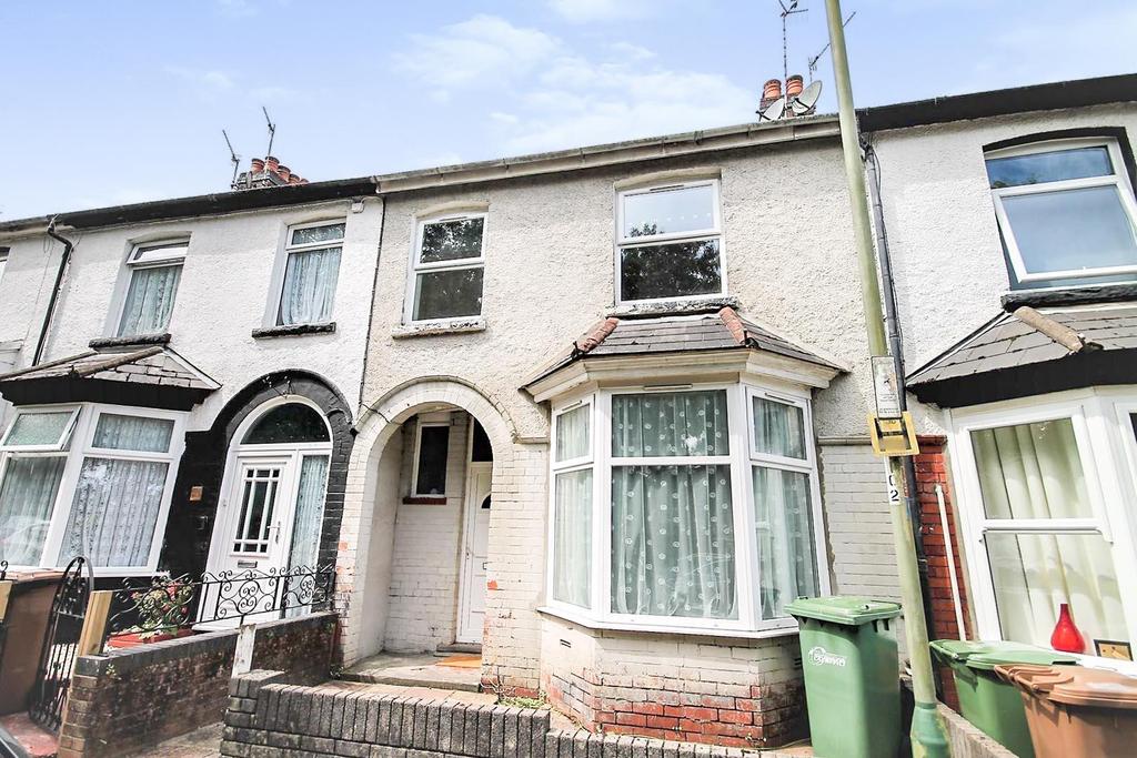 Goodrich Avenue, Caerphilly 2 bed terraced house £170,000