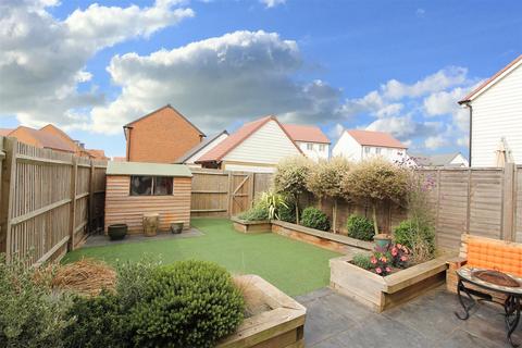 7 Cornflower Avenue, Hythe, CT21 4AY