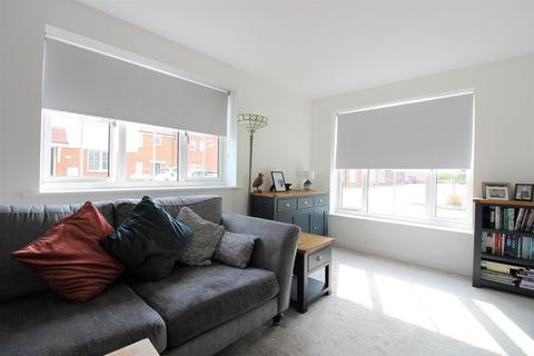 7 Cornflower Avenue, Hythe, CT21 4AY
