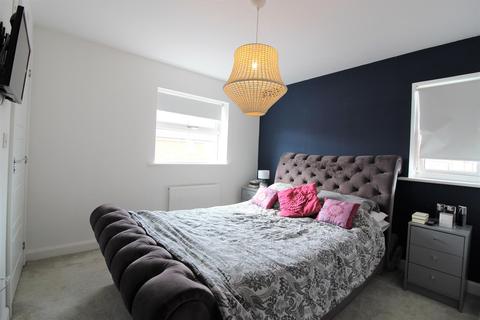 7 Cornflower Avenue, Hythe, CT21 4AY