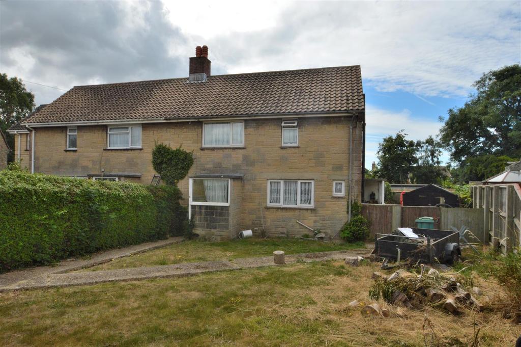 Edinburgh Road, Freshwater 2 bed semidetached house for sale £250,000