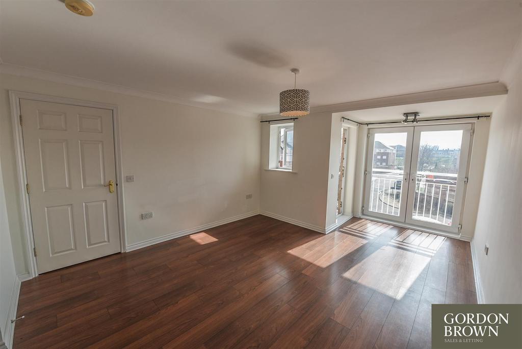 Dunston 2 bed flat to rent £725 pcm (£167 pw)