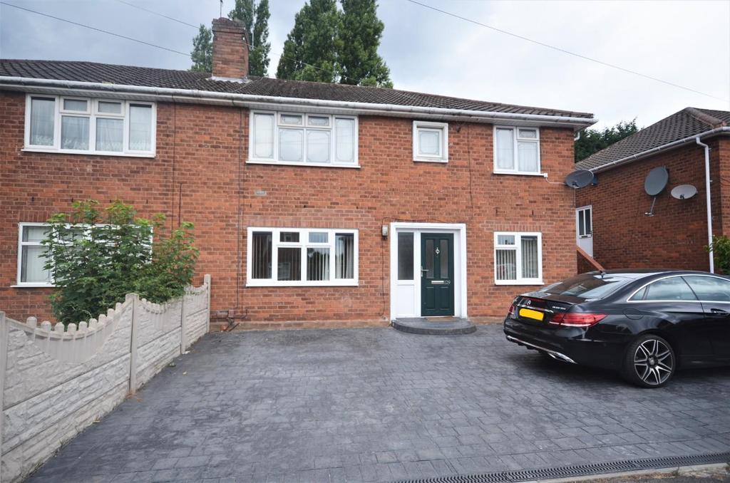 Kenilworth Crescent, Parkfields... 2 bed £630 pcm (£145 pw)
