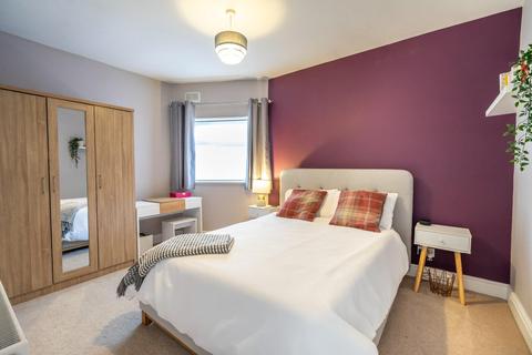 2 bedroom apartment for sale - Feversham Crescent, York
