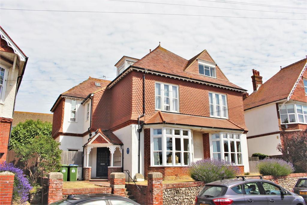 Sutton Road, Seaford 5 bed detached house for sale £650,000