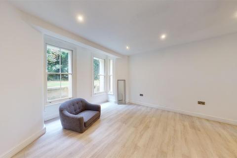 3 bedroom flat for sale - Castle Hill Avenue, Folkestone