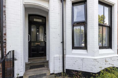 6 bedroom terraced house for sale - Highfield Street, Leicester