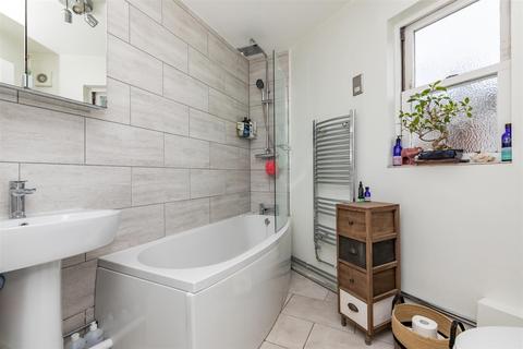 83 Riley Road, Brighton, BN2 4AG