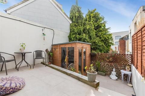 83 Riley Road, Brighton, BN2 4AG