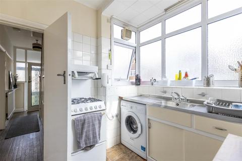 2 Middlesex Road, Leicester, LE2 8HH