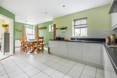 30 Perreyman Square, Tiverton, EX16 6GZ