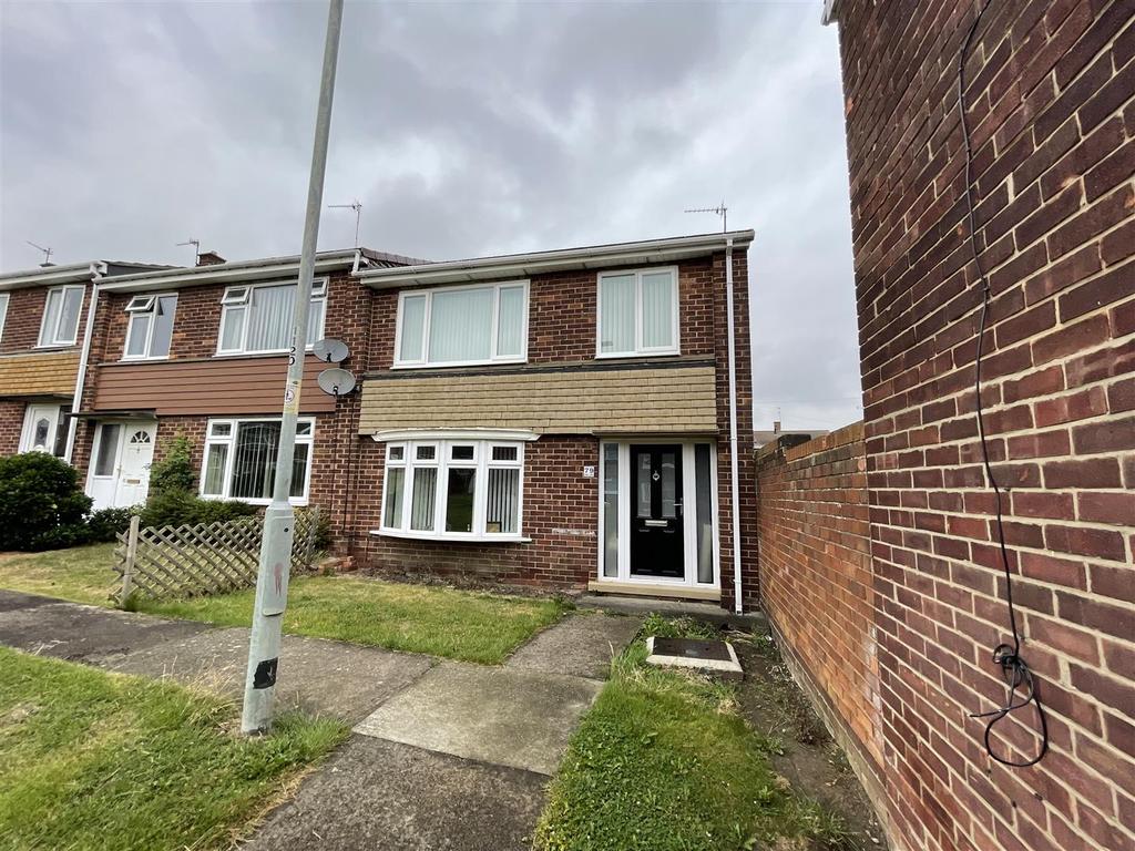 Brecon Place, Perkinsville, Chester... 3 bed end of terrace house £115,000