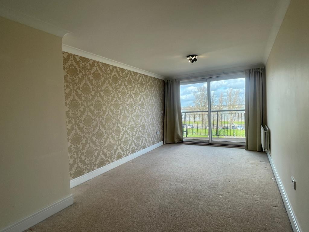 Venture Court, Canal Road, Gravesend 1 bed apartment £900 pcm (£208 pw)