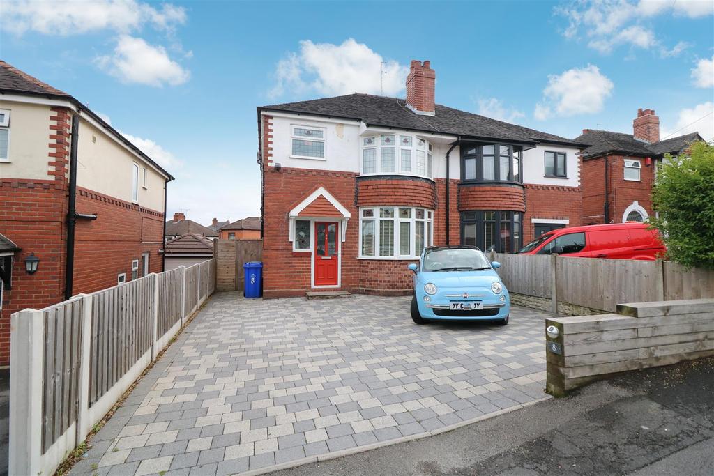 Melrose Avenue, Sneyd Green, StokeOnTrent 3 bed house £175,000