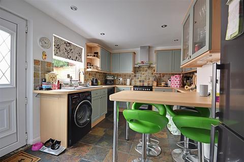 19 Springfield Road, Bexhill-on-sea, TN40 2BX