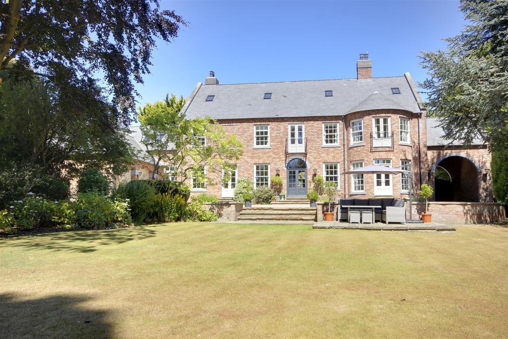 Kemp Road, Swanland 5 bed detached house £1,595,000