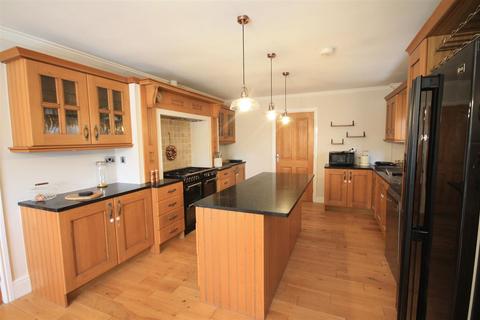 4 bedroom detached bungalow for sale - Country View, Oakenshaw