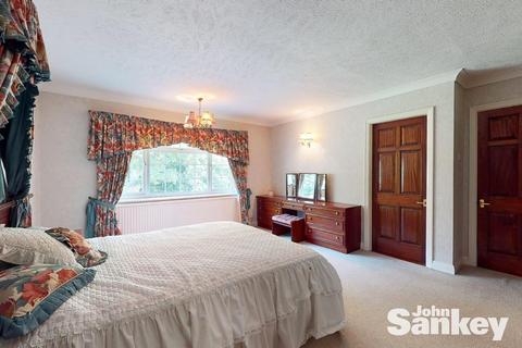14 Paddock Close, Edwinstowe, Mansfield, NG21 9LP