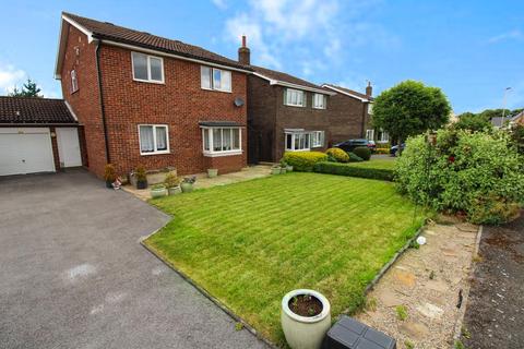 11 Thornfield Avenue, Dishforth, Thirsk, YO7 3LX