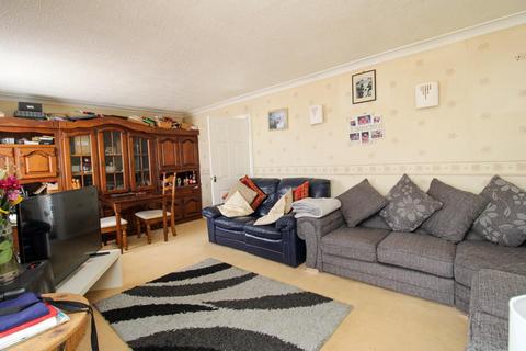 11 Thornfield Avenue, Dishforth, Thirsk, YO7 3LX