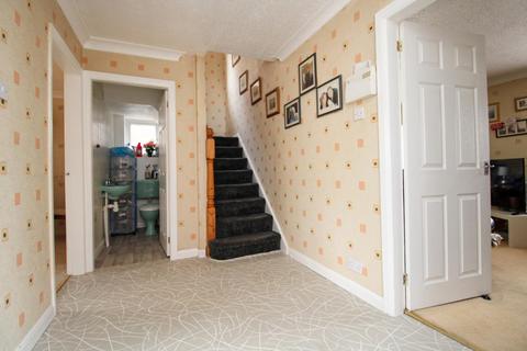 11 Thornfield Avenue, Dishforth, Thirsk, YO7 3LX