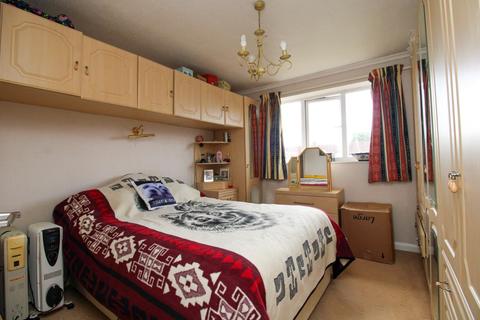 11 Thornfield Avenue, Dishforth, Thirsk, YO7 3LX