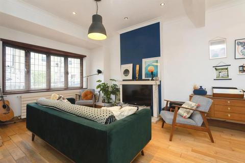 34 Stanley Road, London, E4 7DB