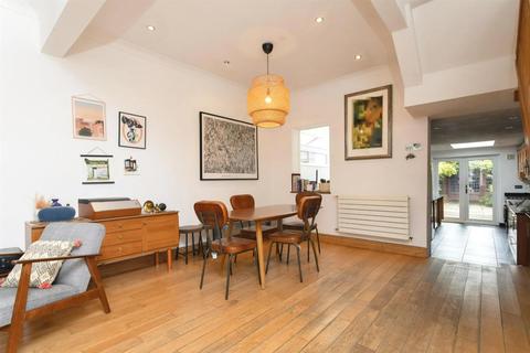 34 Stanley Road, London, E4 7DB