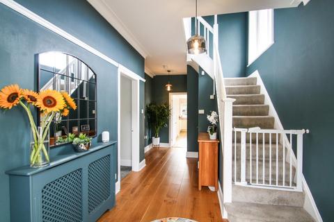 Fairmount Parkside, Bingley, BD16 3DG