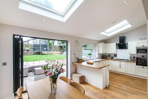 Fairmount Parkside, Bingley, BD16 3DG