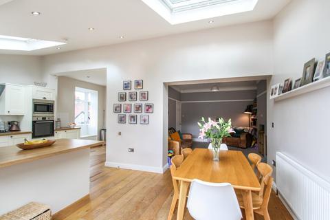 Fairmount Parkside, Bingley, BD16 3DG