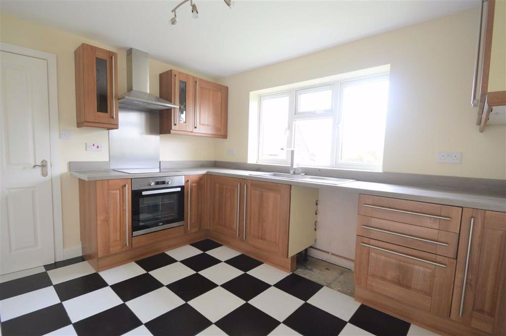 88, Callow Crescent, Minsterley, SY5 2 bed apartment £110,000