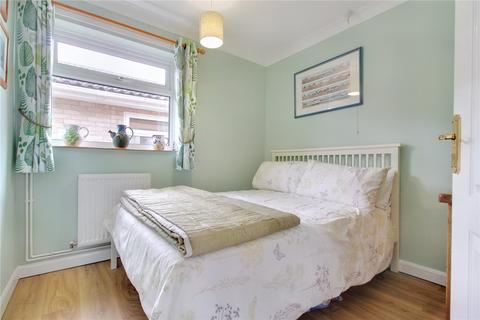 11 Warwick Avenue, Halesworth, IP19 8PZ
