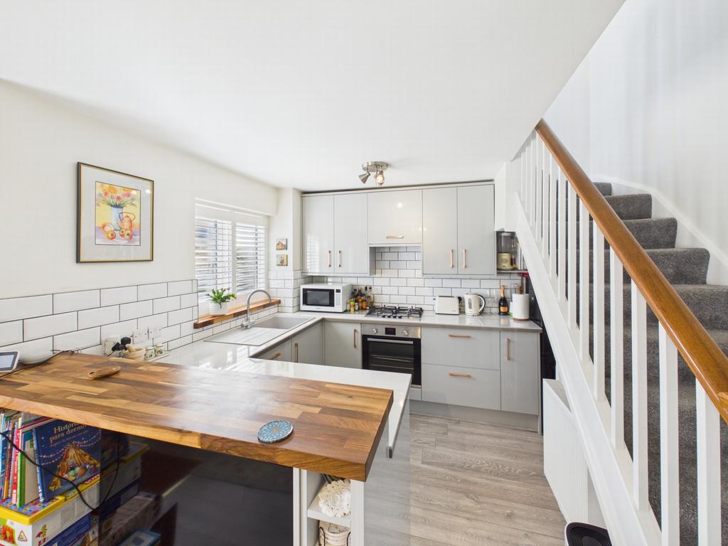 Kitchen 4