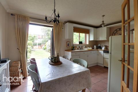 23 Amery Gardens, Romford, RM2 6RX