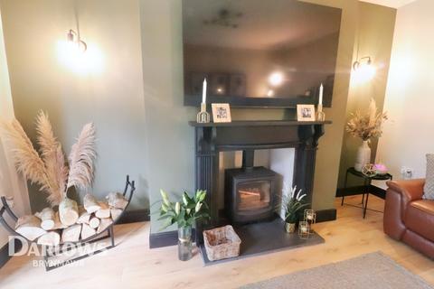 2 Clytha Crescent, Abertillery, NP13 2ED