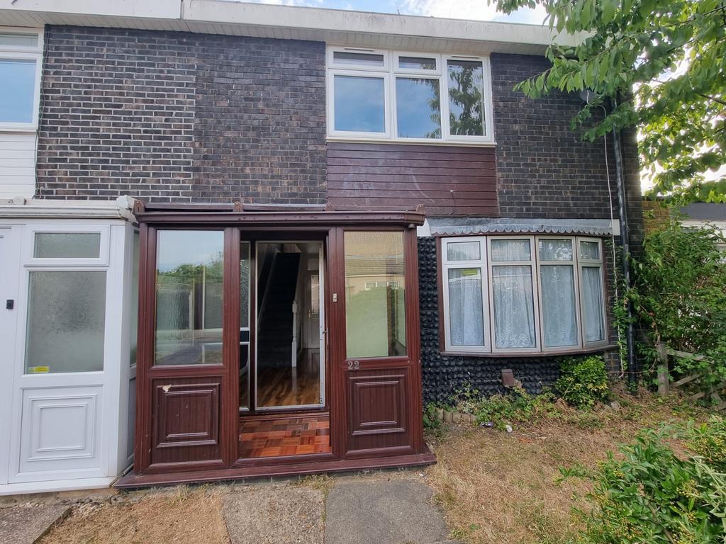 Gladwyns, Basildon 3 bed terraced house £300,000