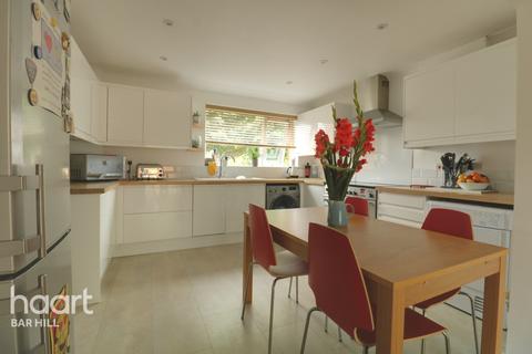 52 Harbour Avenue, Comberton, Cambridge, CB23 7DD