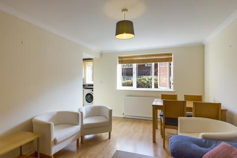 2 bedroom flat to rent, Old Worting Road, Worting, Basingstoke, RG22