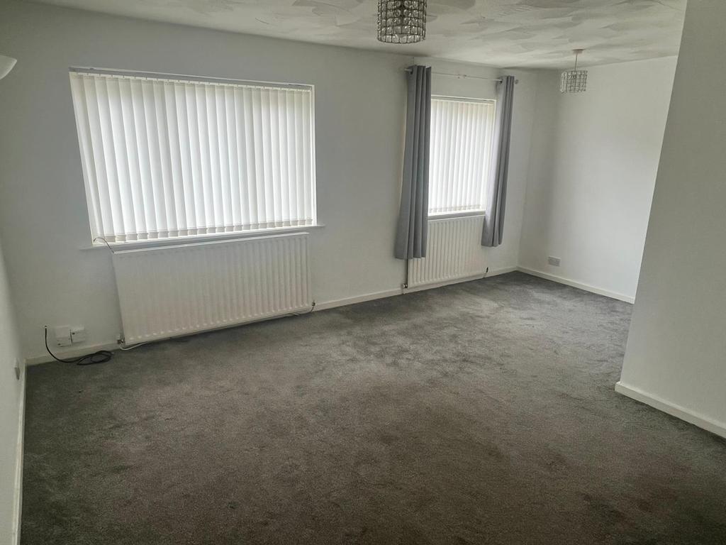 Courtenay Road, Crosby, Liverpool, L22 2 bed flat £625 pcm (£144 pw)