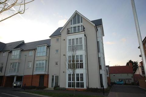 2 bedroom penthouse to rent, Lambourne Chase, Great Baddow, Chelmsford, Essex, CM2