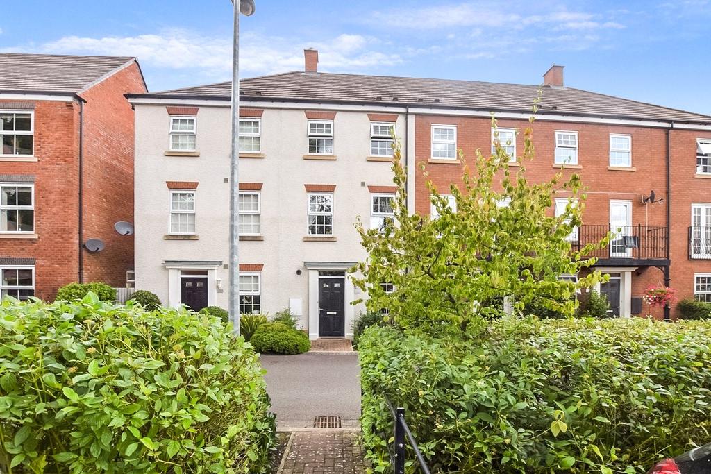 22 The Dingle, Doseley, Telford... 4 bed terraced house £225,000