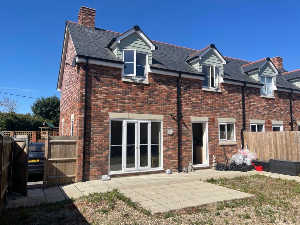 Carroll Close, Fawley, Southampton, Hampshire, SO45 3 bed semidetached